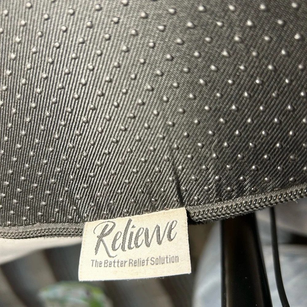Black Donut Seat Cushion - Picture 5 of 8